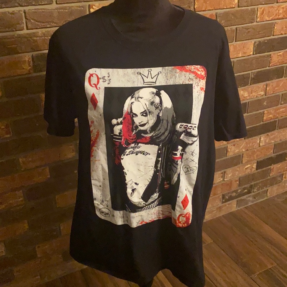 Size large Harley Quinn T-shirt